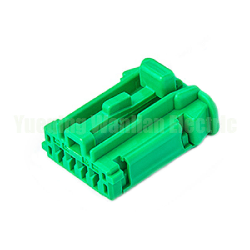 4 Pin 98817-1045 0988171045 Automobile Harness Connector Housing Parts Car License Plate Door Light Taillight Socket