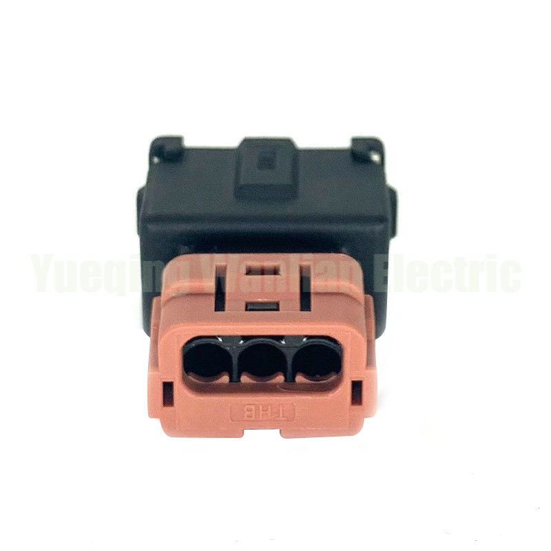 3 Pin Ignition Coil Connector PB185-03026 Automotive High Voltage Ignition Coil Plug
