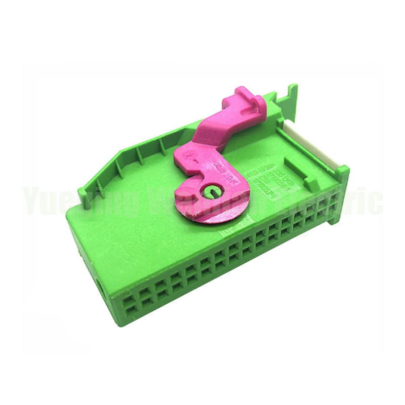 32 Pin Automotive Connector 2050723-1 1719058-1 1719057-1 1J0972977C 8L0972977C 964826 1534222-1