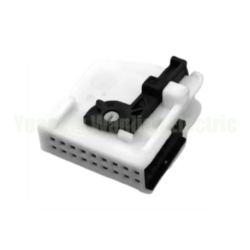 18 Pin 1379100-2 1379102-1 Miniature Auto AC Assembly Socket Car Electrical Connector