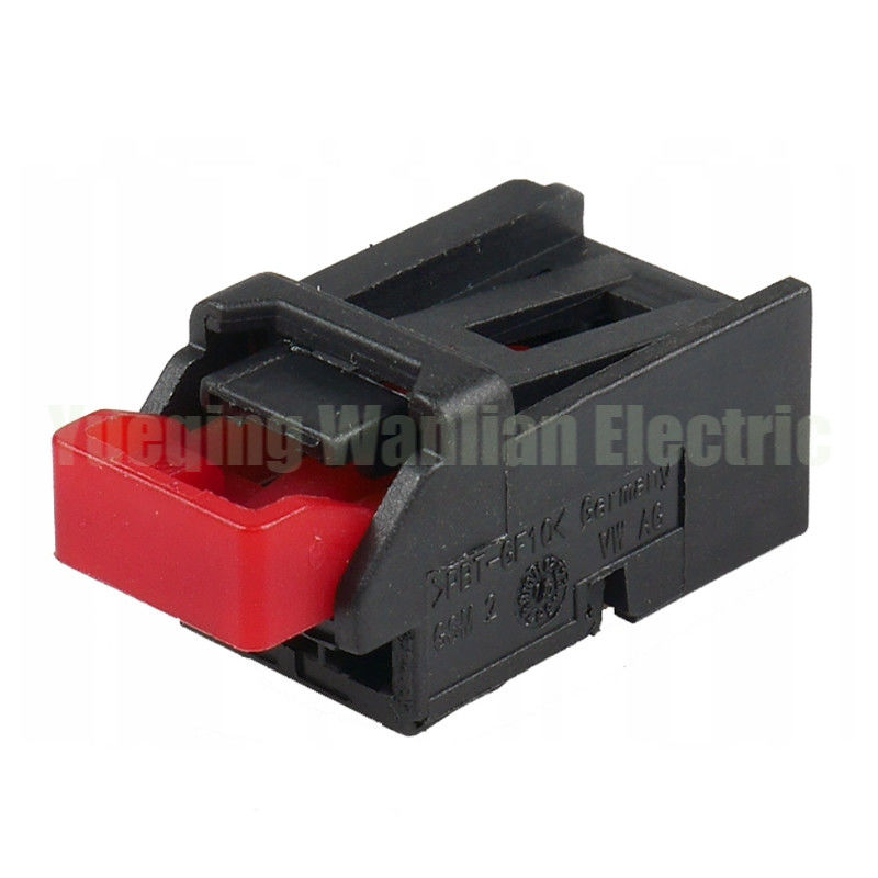 3 Pin 7N0972703 Car Taillight Chair Connector  Auto Plug Socket For Tail lamp